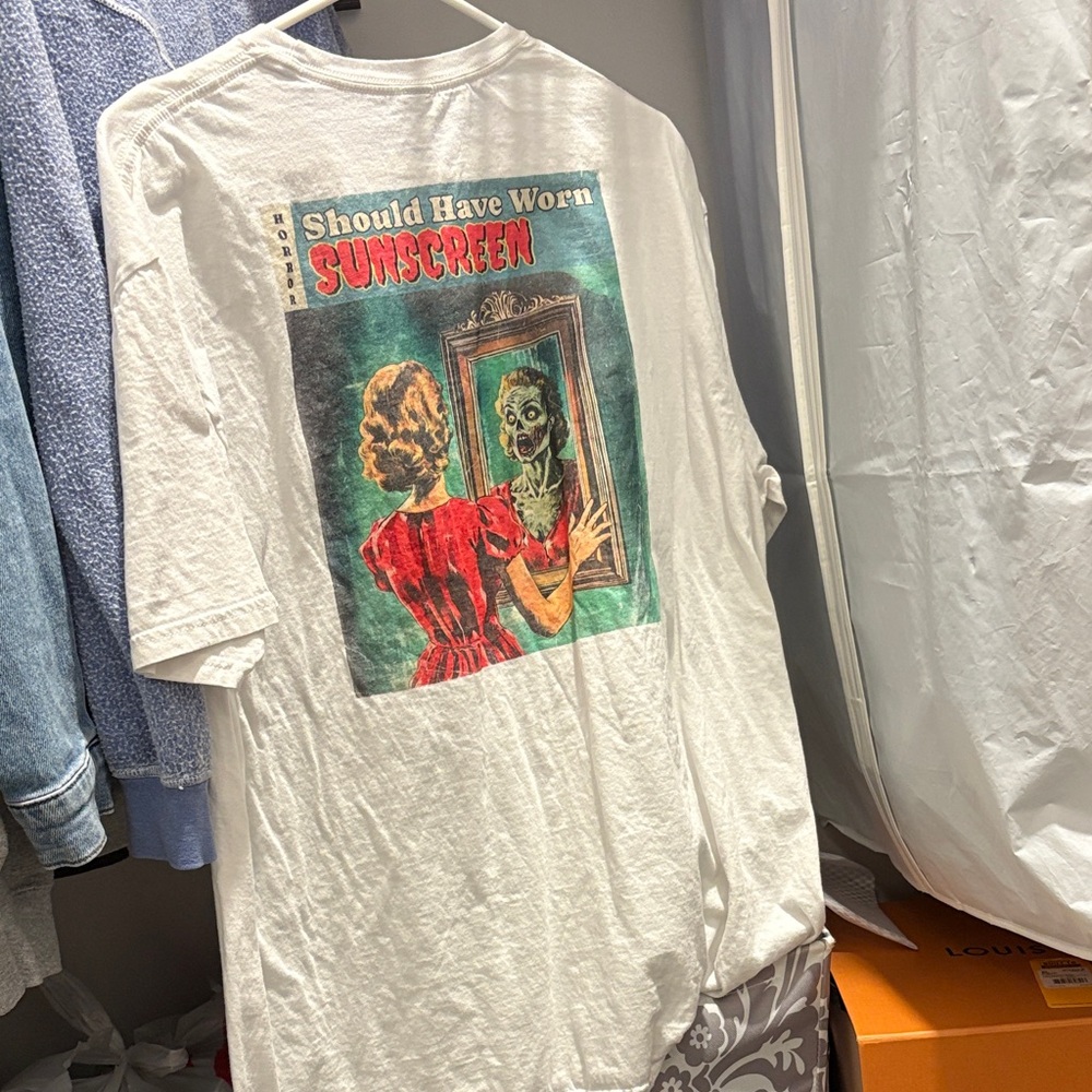 Gildan White Tee with Retro Graphic